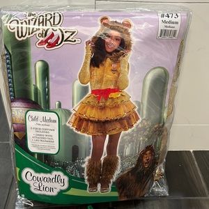 Girls cowardly lion Halloween costume